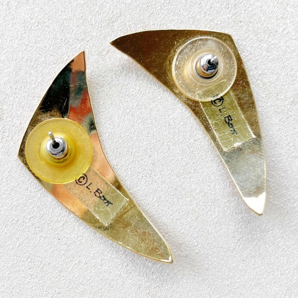 Coral and Gold 80’s Earrings - Picture 6 of 9